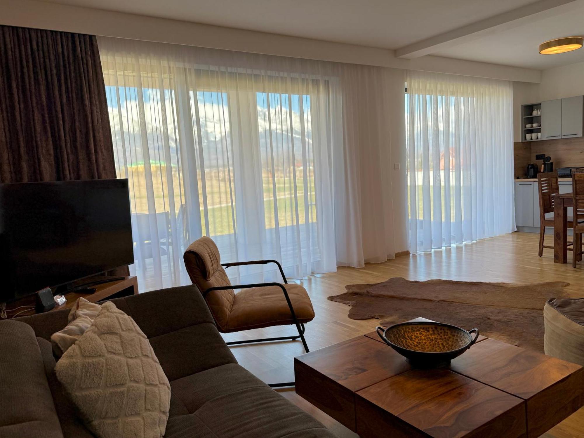 Vysoke Tatry - Isc Resort House For 13 People With 6 Extra Bed Попрад Экстерьер фото